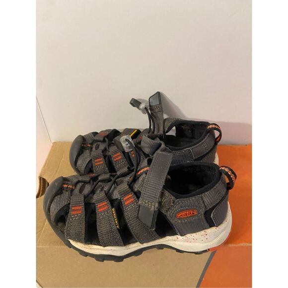Keen waterproof sandals size 9 kids black gray - Picture 1 of 5